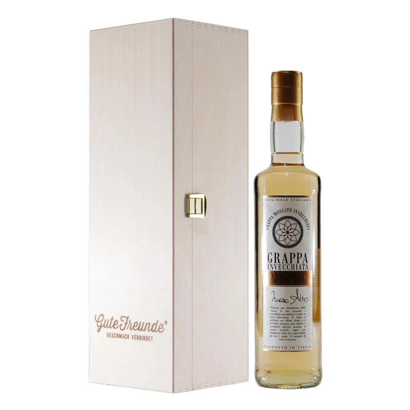 Maso Alto Grappa Moscato Invecchiata mit Geschenk-Holzkiste