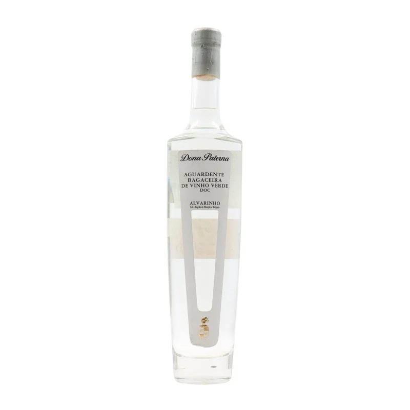 Dona Paterna Aguardente Bagaceira