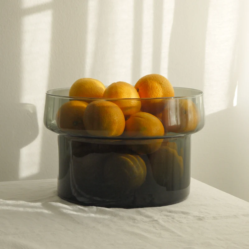 XL Obstschale aus Glas in Grau