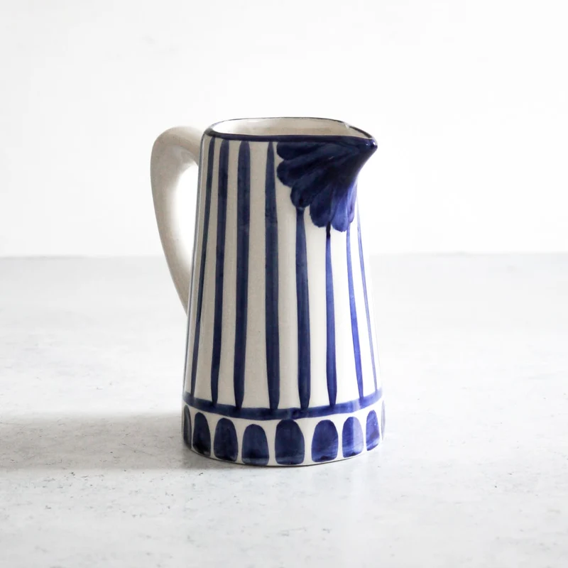 Traditioneller Krug in blau 0,5L