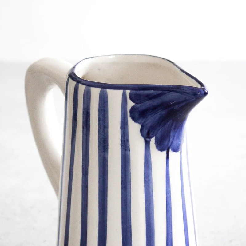 Traditioneller Krug in blau 0,5L