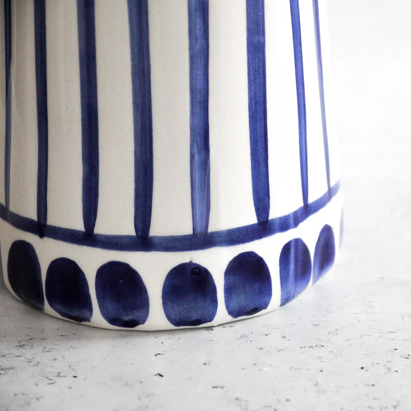 Traditioneller Krug in blau 0,9L