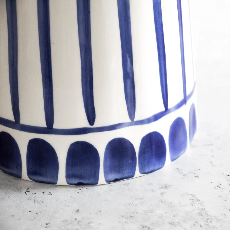 Traditioneller Krug in blau 2L
