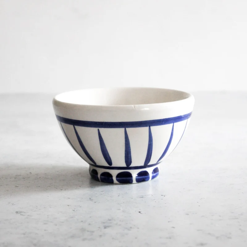 Traditionelle kleine Schale in Blau