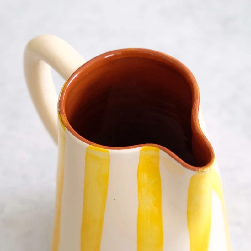 Bold Stripe großer Krug in gelb 800ml